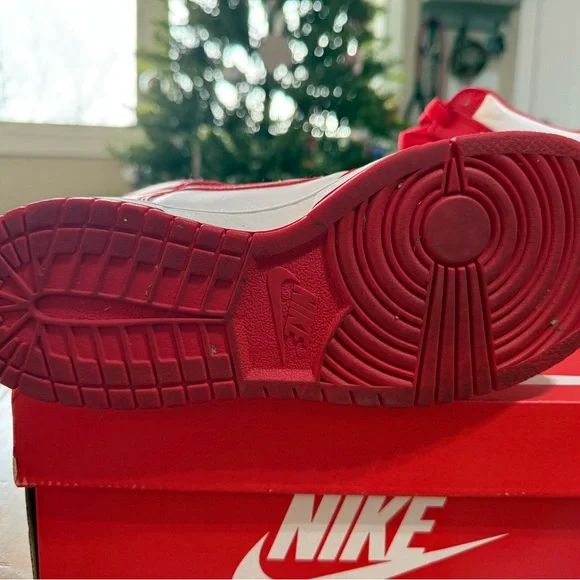 Nike Red and White Women's Sneakers - Picture 9 of 11